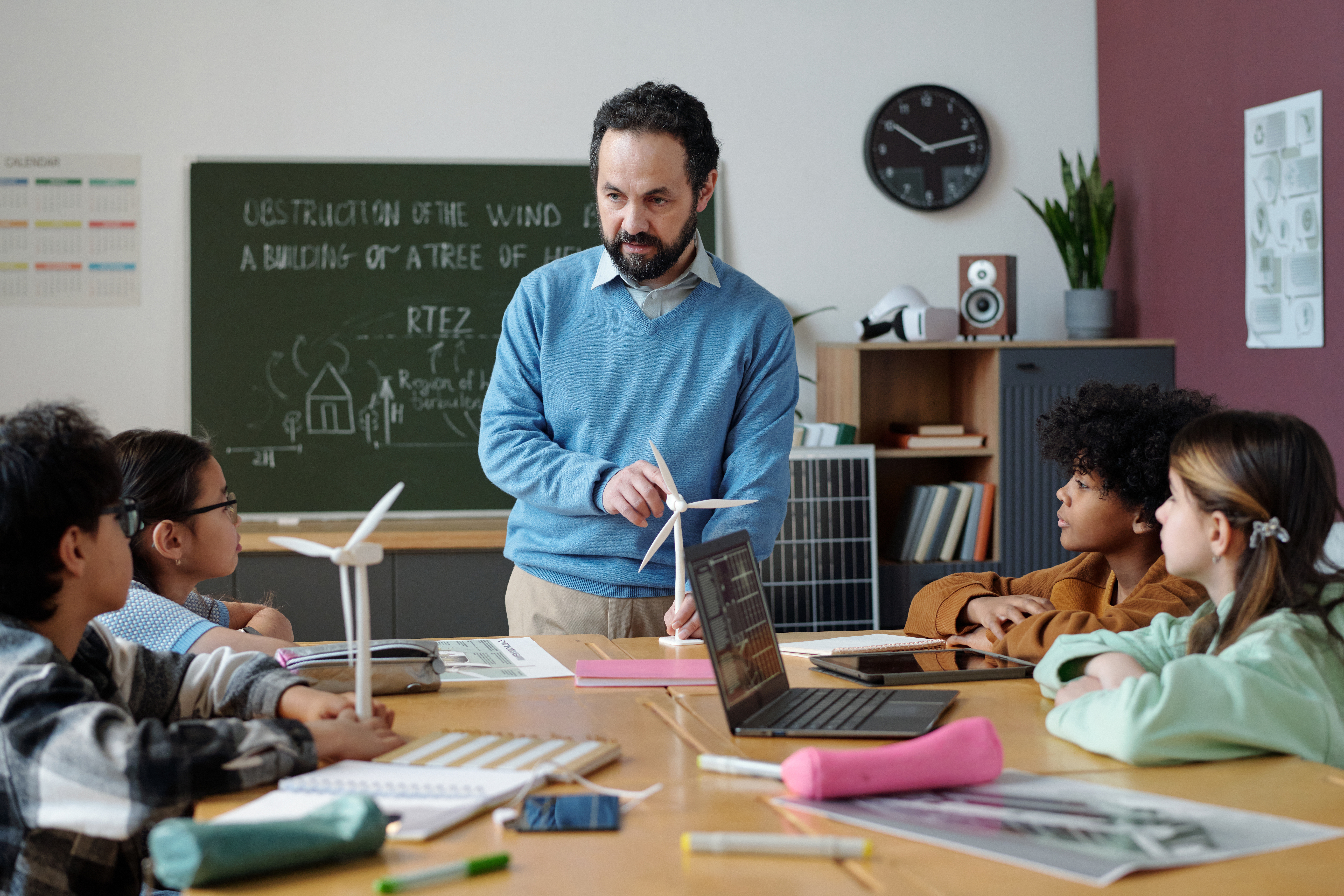 Defining Education’s Future: Core Principles of Modern Pedagogy and Why They Matter Today